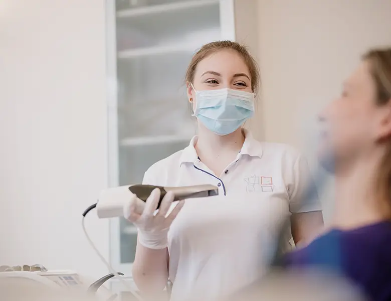 Zahnarzt Implantologie: Praxisklinik in Regensburg